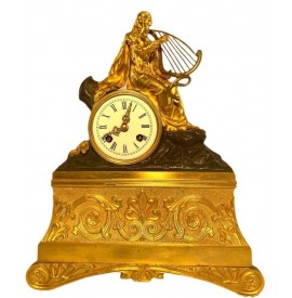 Годинник бронзовий