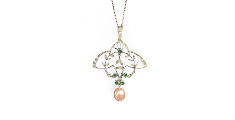 Подвеска в стиле art nouveau 