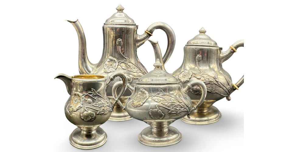 Чайно кавовий сервіз в стилі модерн 